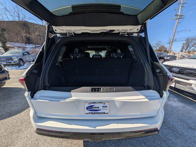 new 2026 Lincoln Navigator car, priced at $102,063
