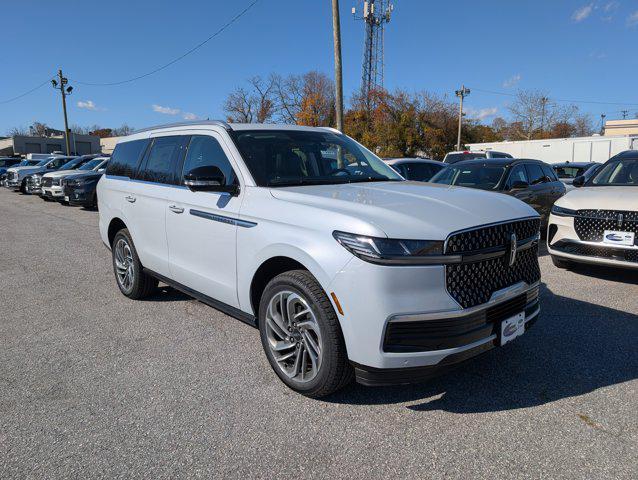 new 2025 Lincoln Navigator car, priced at $99,206