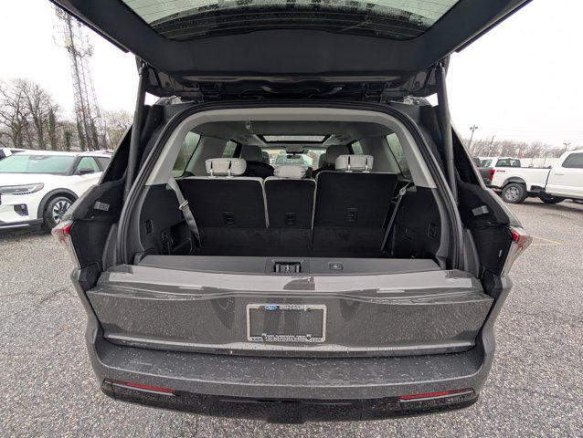 new 2026 Lincoln Navigator car, priced at $128,160
