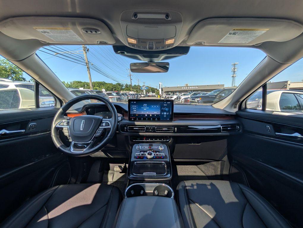 used 2022 Lincoln Nautilus car, priced at $30,550