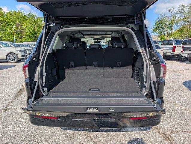 new 2026 Lincoln Navigator car, priced at $103,895