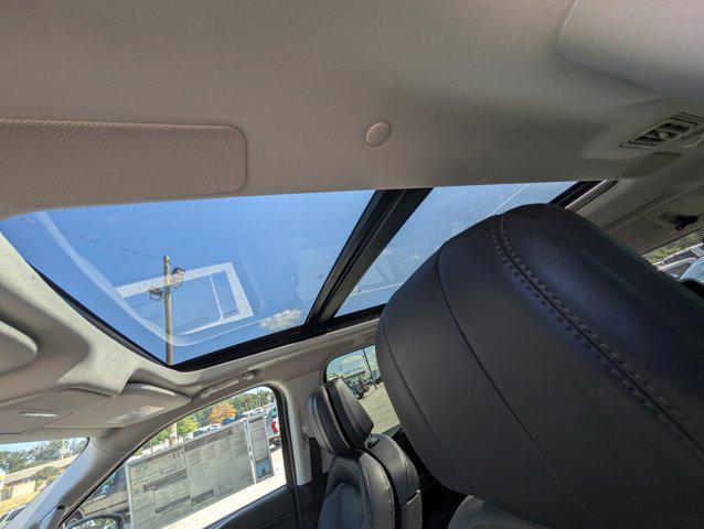 new 2025 Lincoln Navigator car, priced at $99,058