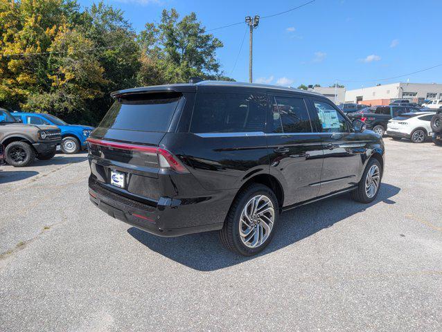 new 2025 Lincoln Navigator car, priced at $99,058