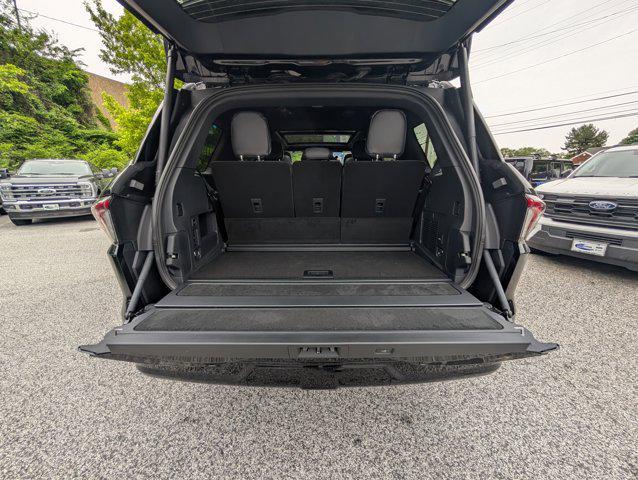 new 2026 Lincoln Navigator car, priced at $116,900