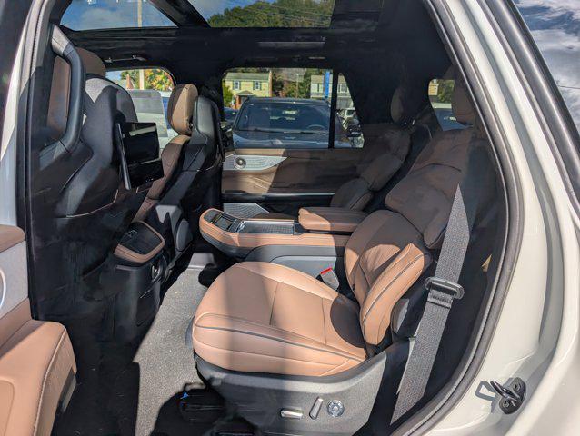 new 2025 Lincoln Navigator car, priced at $120,585