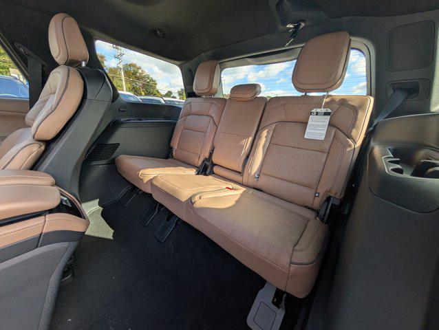 new 2025 Lincoln Navigator car, priced at $120,585