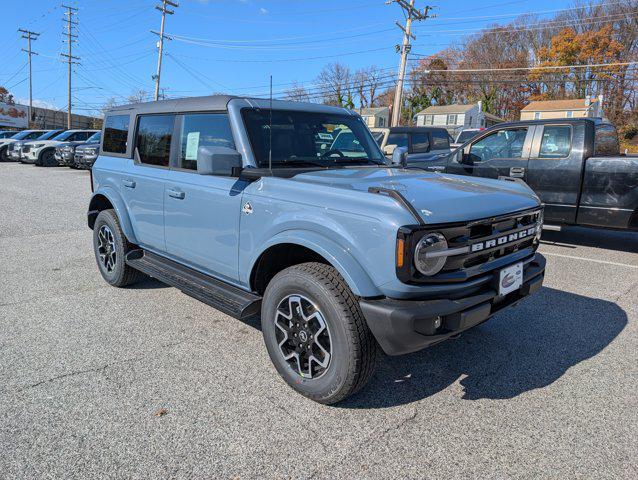 new 2025 Ford Bronco car, priced at $52,192