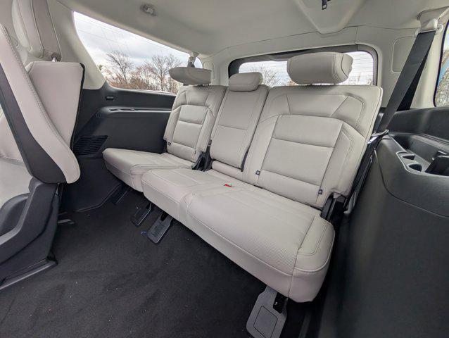 new 2025 Lincoln Navigator car, priced at $96,996