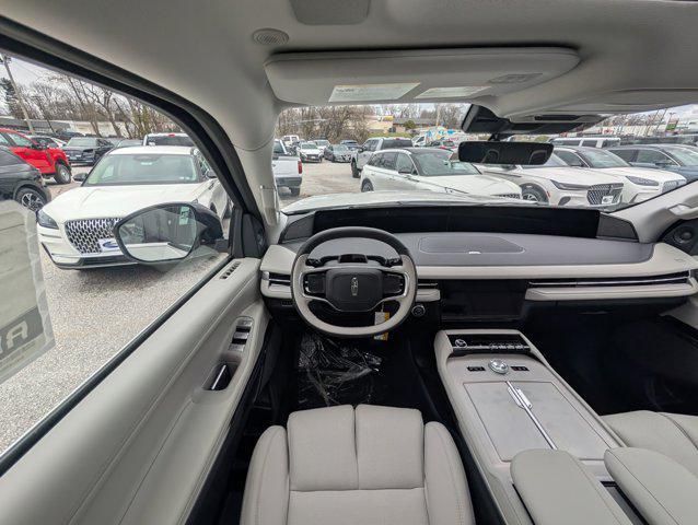 new 2025 Lincoln Navigator car, priced at $96,996