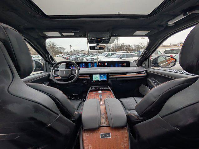 new 2025 Lincoln Navigator car, priced at $124,590