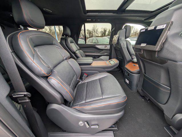 new 2025 Lincoln Navigator car, priced at $124,590