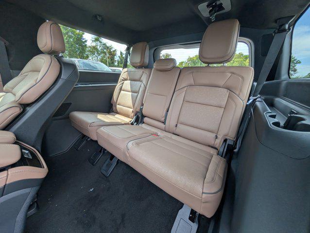 new 2025 Lincoln Navigator car, priced at $123,185