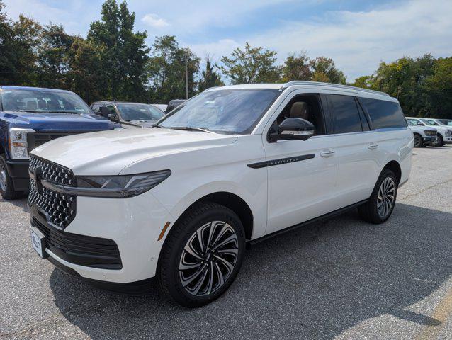 new 2025 Lincoln Navigator car, priced at $123,185