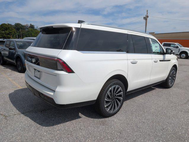 new 2025 Lincoln Navigator car, priced at $123,185