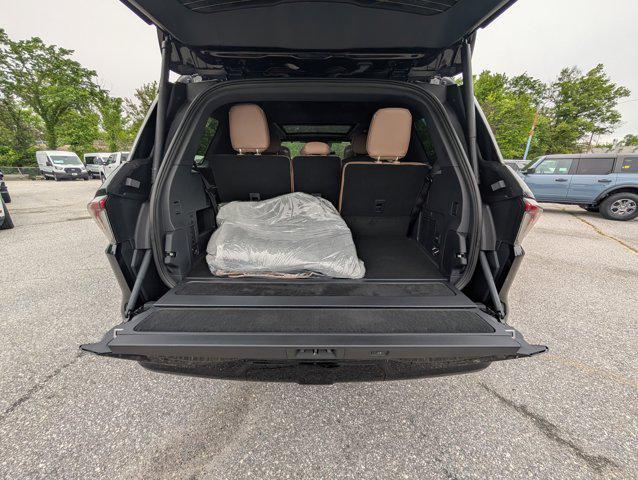 new 2026 Lincoln Navigator car, priced at $116,900