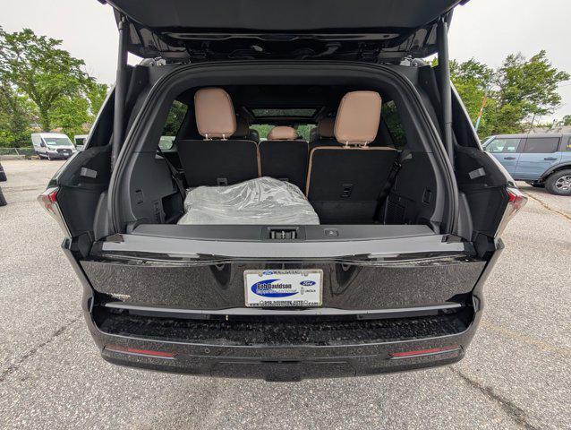 new 2026 Lincoln Navigator car, priced at $116,900