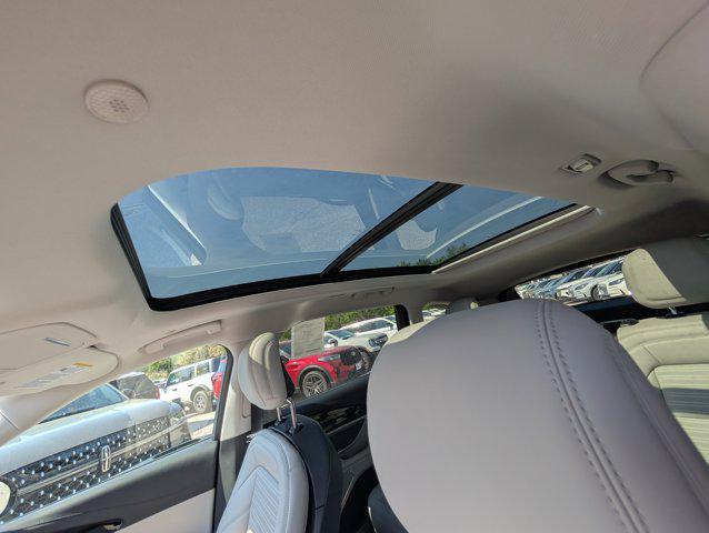 new 2026 Lincoln Nautilus car, priced at $60,365