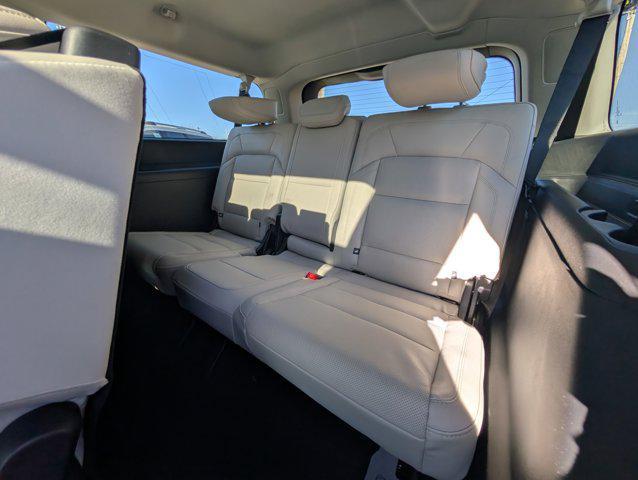 new 2026 Lincoln Navigator car, priced at $107,590