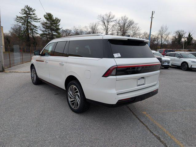 new 2025 Lincoln Navigator car, priced at $105,672