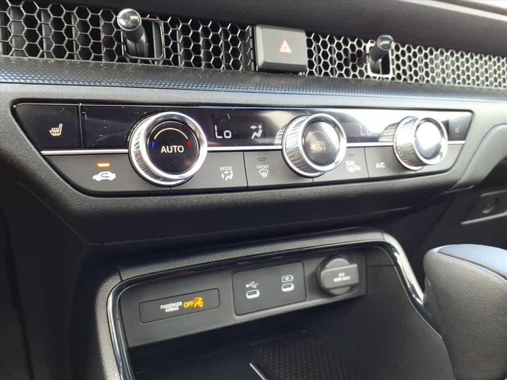 new 2026 Honda CR-V Hybrid car, priced at $41,675