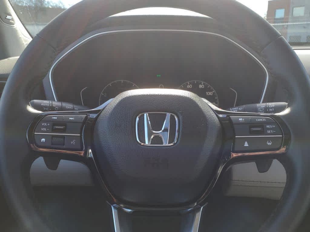 new 2025 Honda Pilot car, priced at $51,550