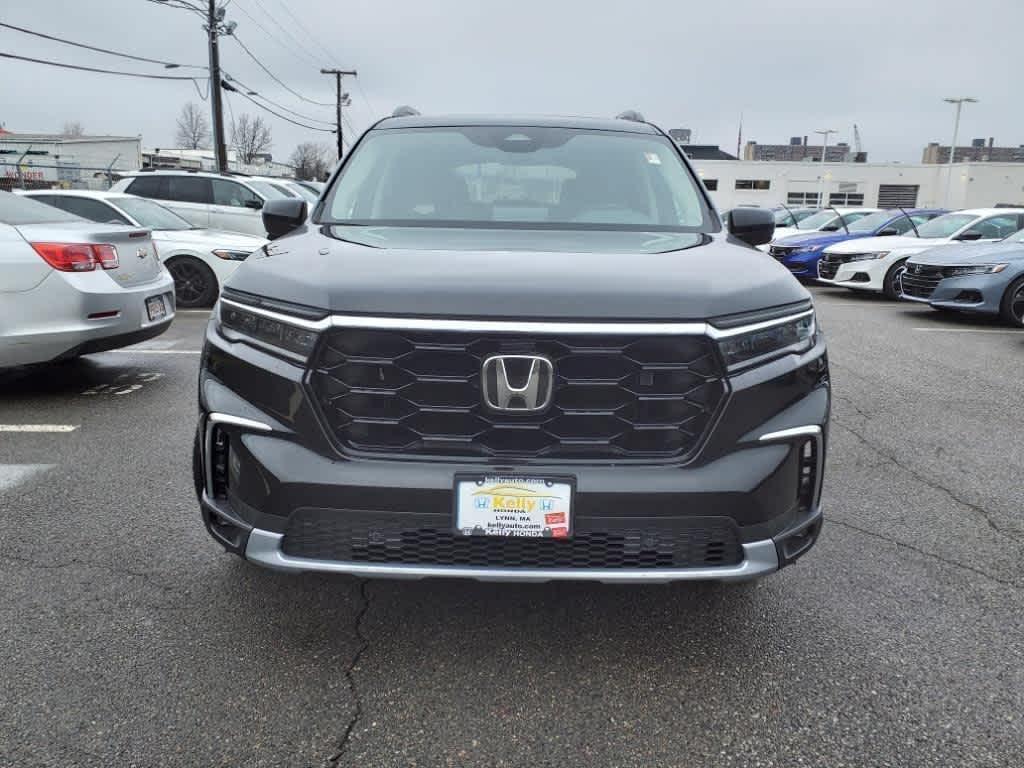 new 2025 Honda Pilot car, priced at $51,825