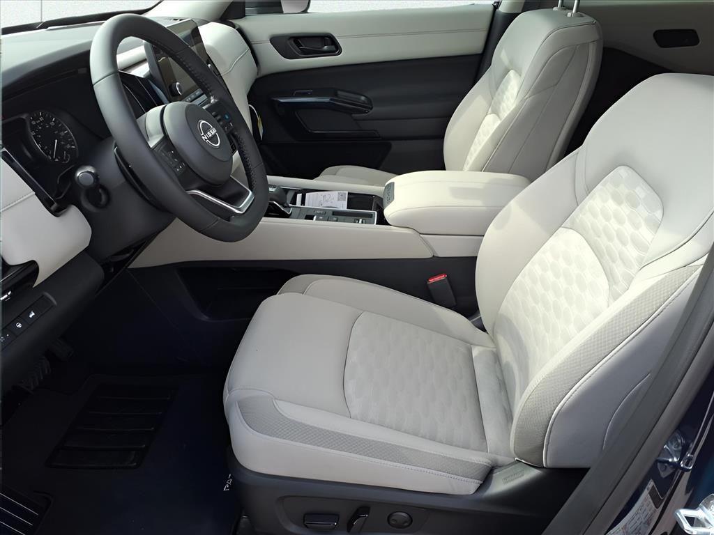 new 2025 Nissan Pathfinder car, priced at $33,341