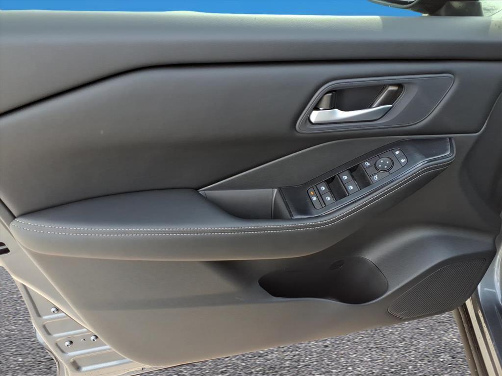 new 2026 Nissan Rogue car, priced at $28,970