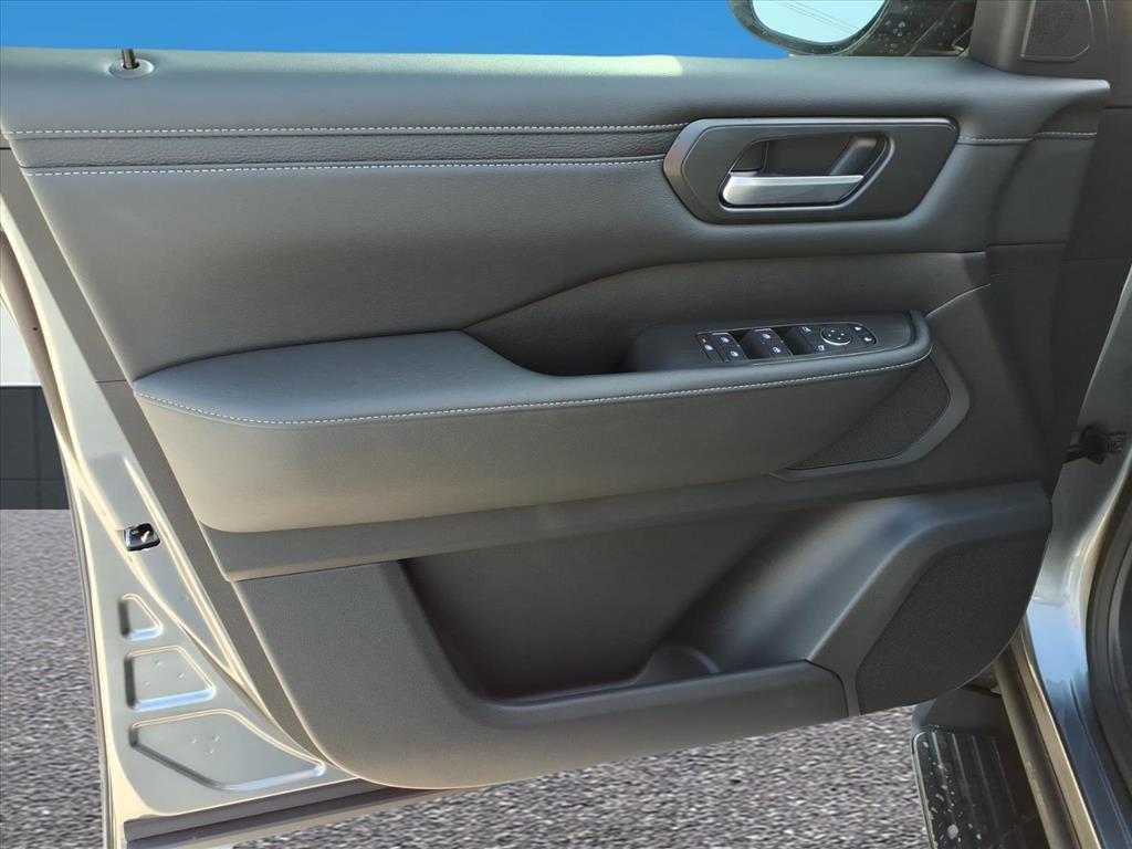 new 2026 Nissan Armada car, priced at $58,294