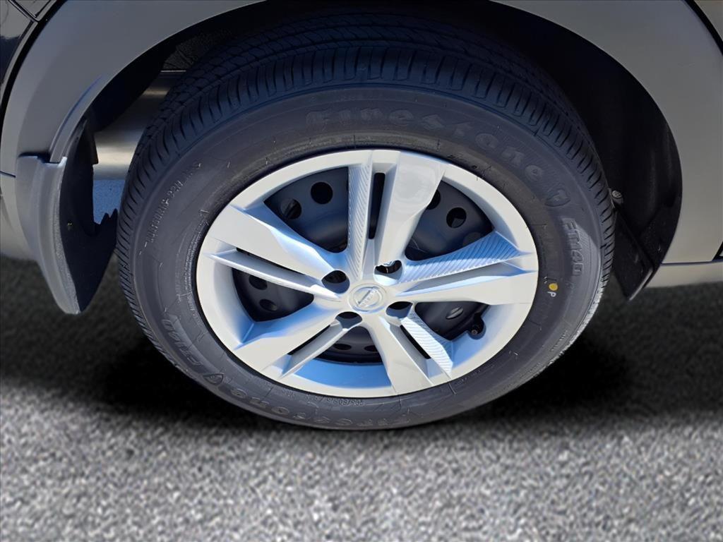 new 2025 Nissan Kicks car, priced at $21,325