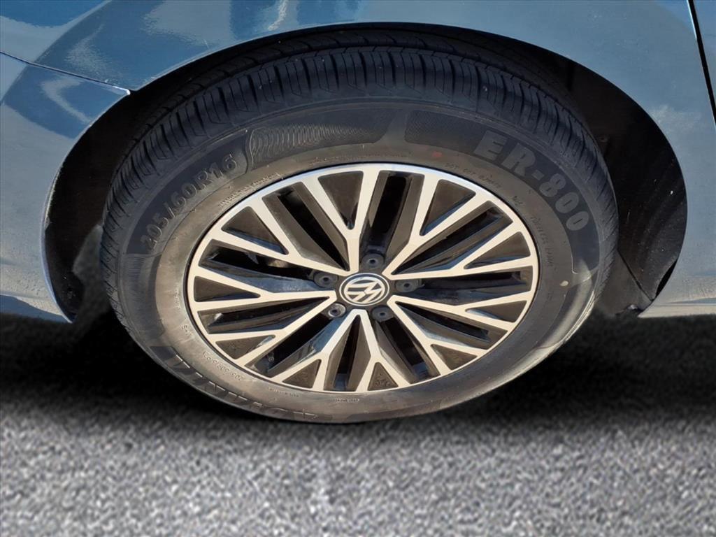 used 2021 Volkswagen Jetta car, priced at $14,500