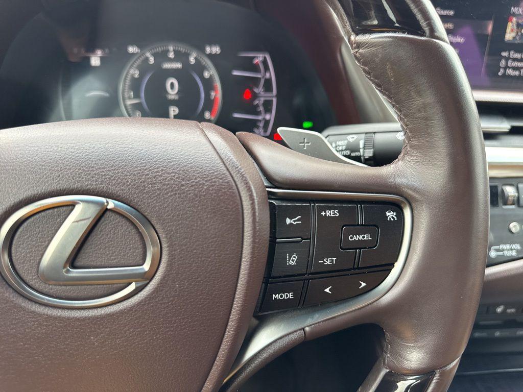 used 2019 Lexus ES 350 car, priced at $30,500