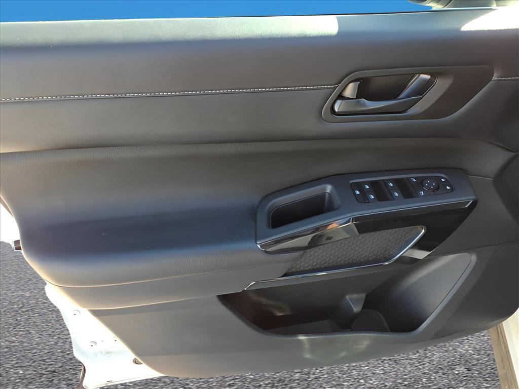 used 2025 Nissan Pathfinder car, priced at $31,500