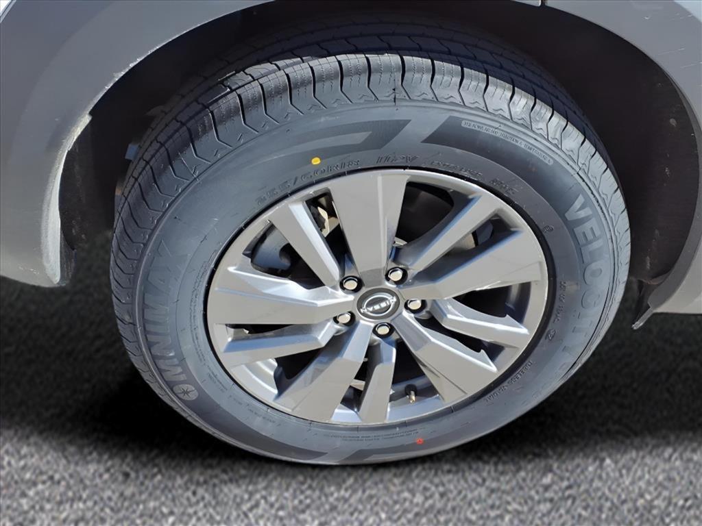 used 2025 Nissan Pathfinder car, priced at $31,500