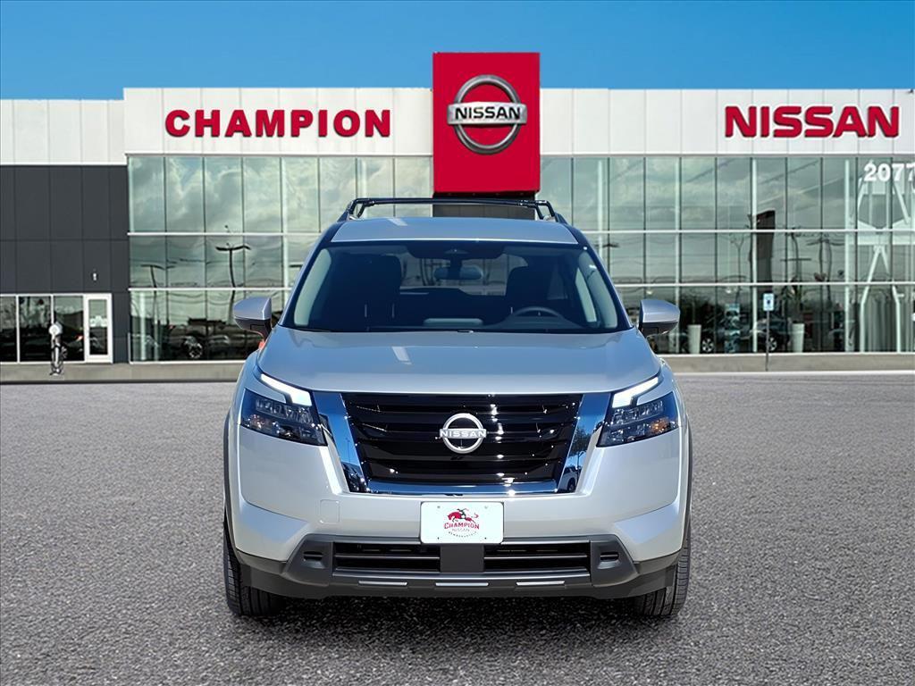 new 2025 Nissan Pathfinder car, priced at $32,992