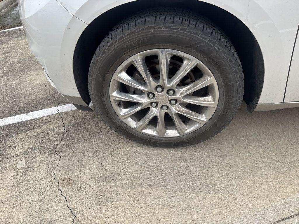 used 2018 Buick Enclave car, priced at $9,999