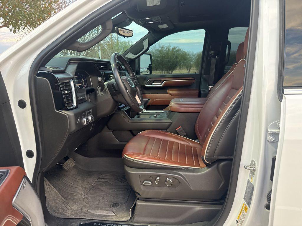 used 2024 GMC Sierra 2500 car, priced at $74,643