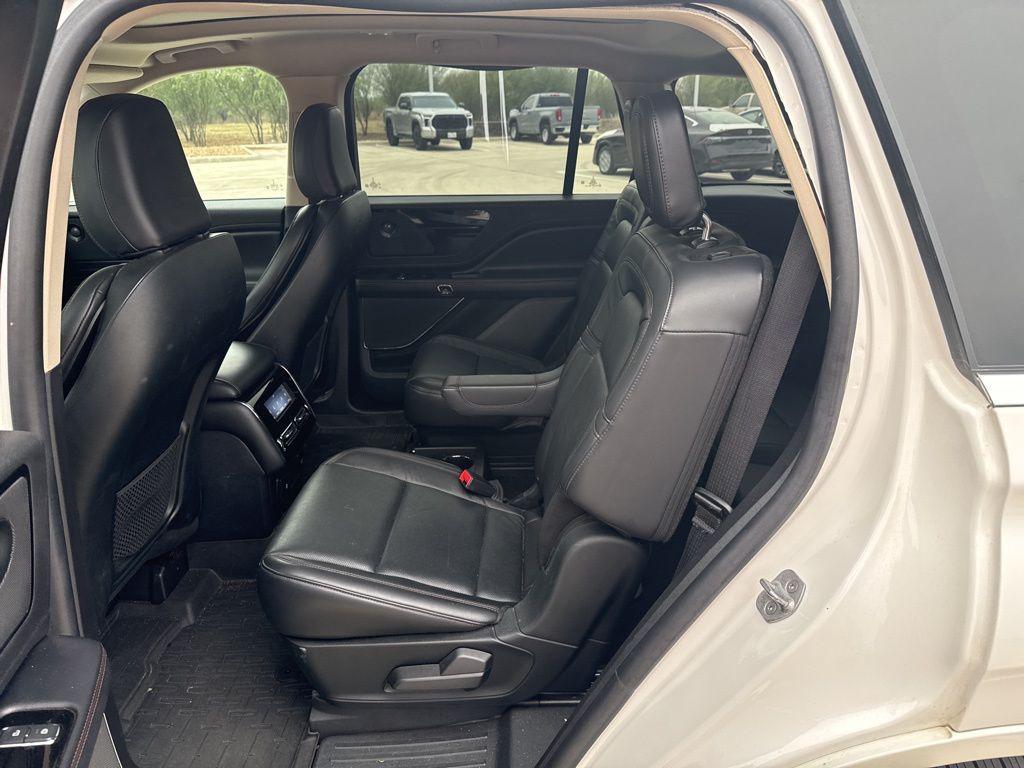 used 2022 Lincoln Aviator car, priced at $27,999