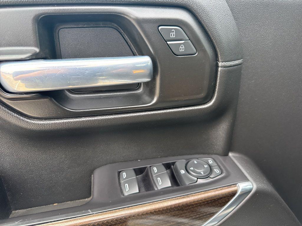 used 2021 Chevrolet Silverado 1500 car, priced at $25,999