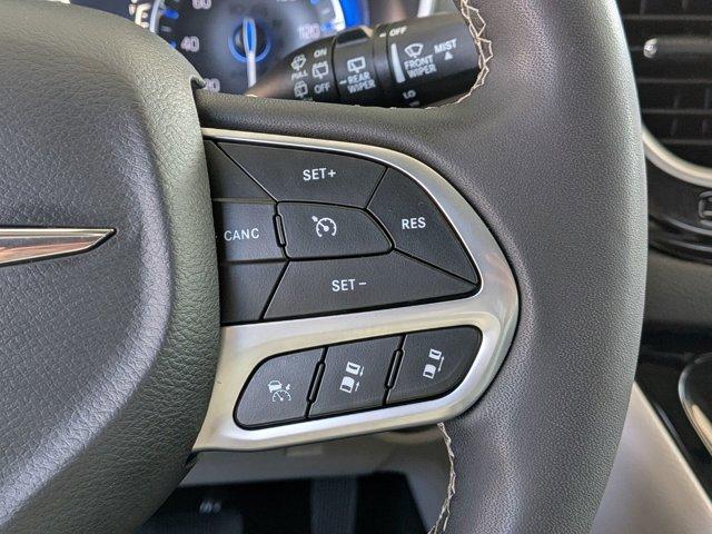 used 2023 Chrysler Pacifica car, priced at $24,257