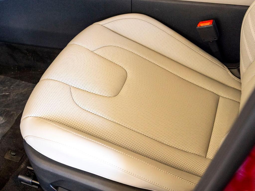 new 2025 Hyundai ELANTRA HEV car, priced at $32,075