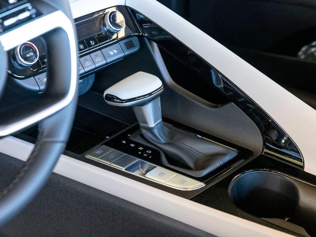 new 2025 Hyundai ELANTRA HEV car, priced at $32,075