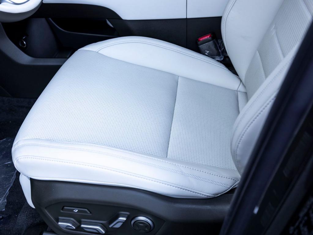 new 2025 Hyundai Santa Fe car, priced at $51,224