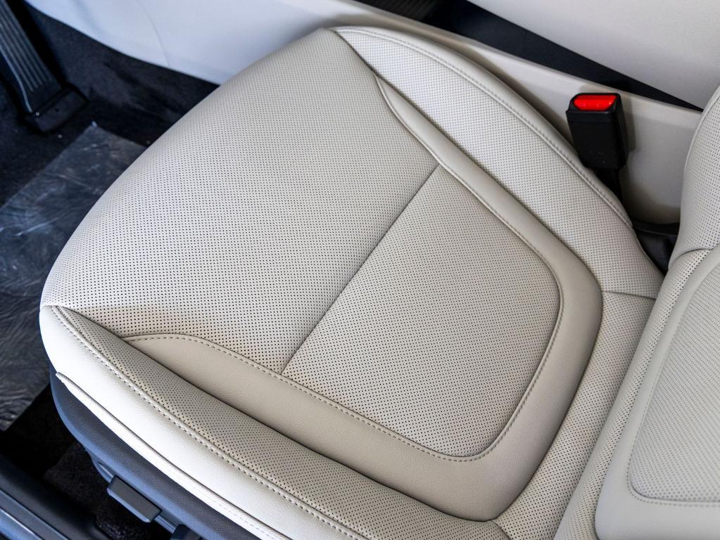 new 2026 Hyundai TUCSON Hybrid car, priced at $44,870