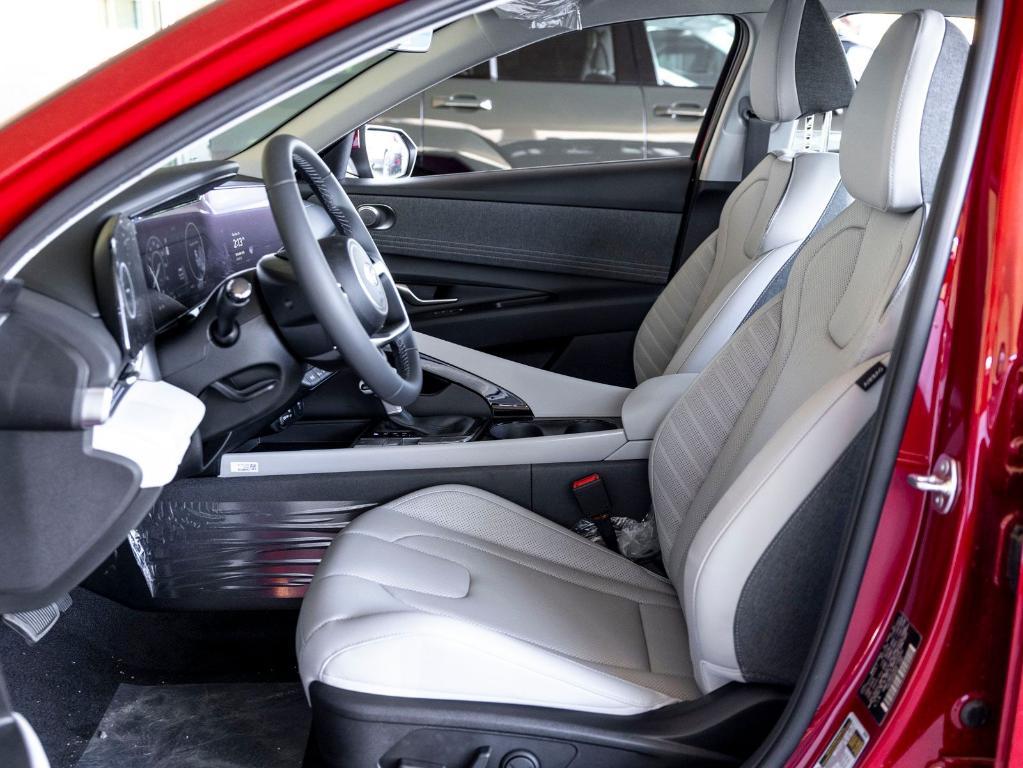 new 2025 Hyundai ELANTRA HEV car, priced at $32,075