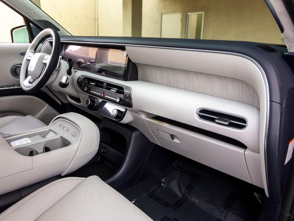 new 2026 Hyundai Palisade Hybrid car, priced at $60,675