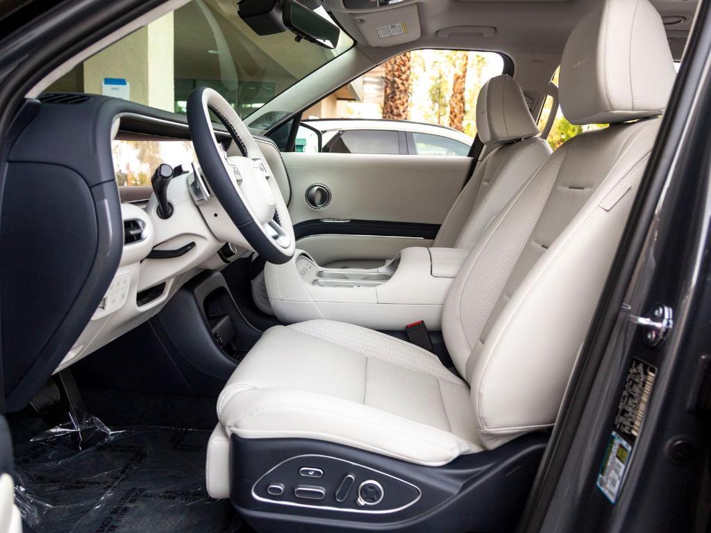 new 2026 Hyundai Palisade Hybrid car, priced at $60,675