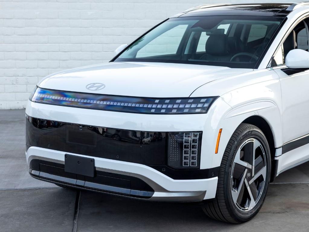 new 2026 Hyundai IONIQ 9 car, priced at $78,260