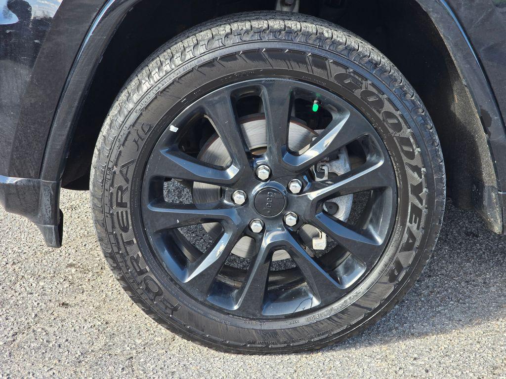 used 2020 Jeep Grand Cherokee car, priced at $21,711