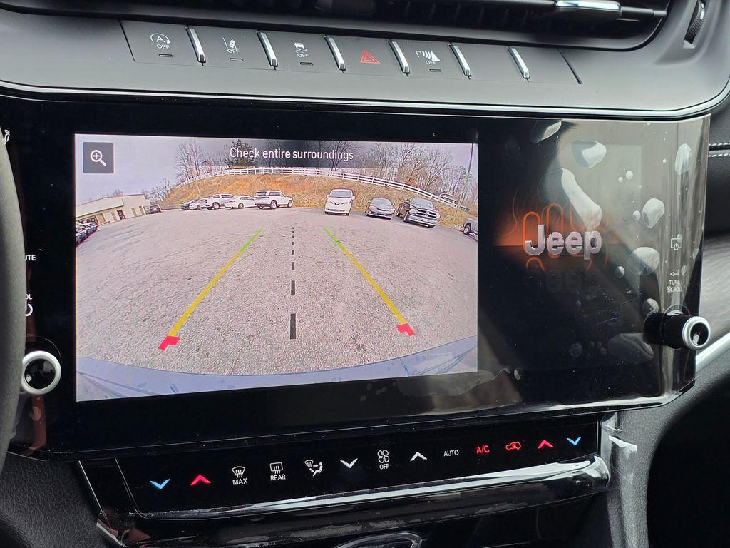 new 2026 Jeep Grand Cherokee car, priced at $48,099